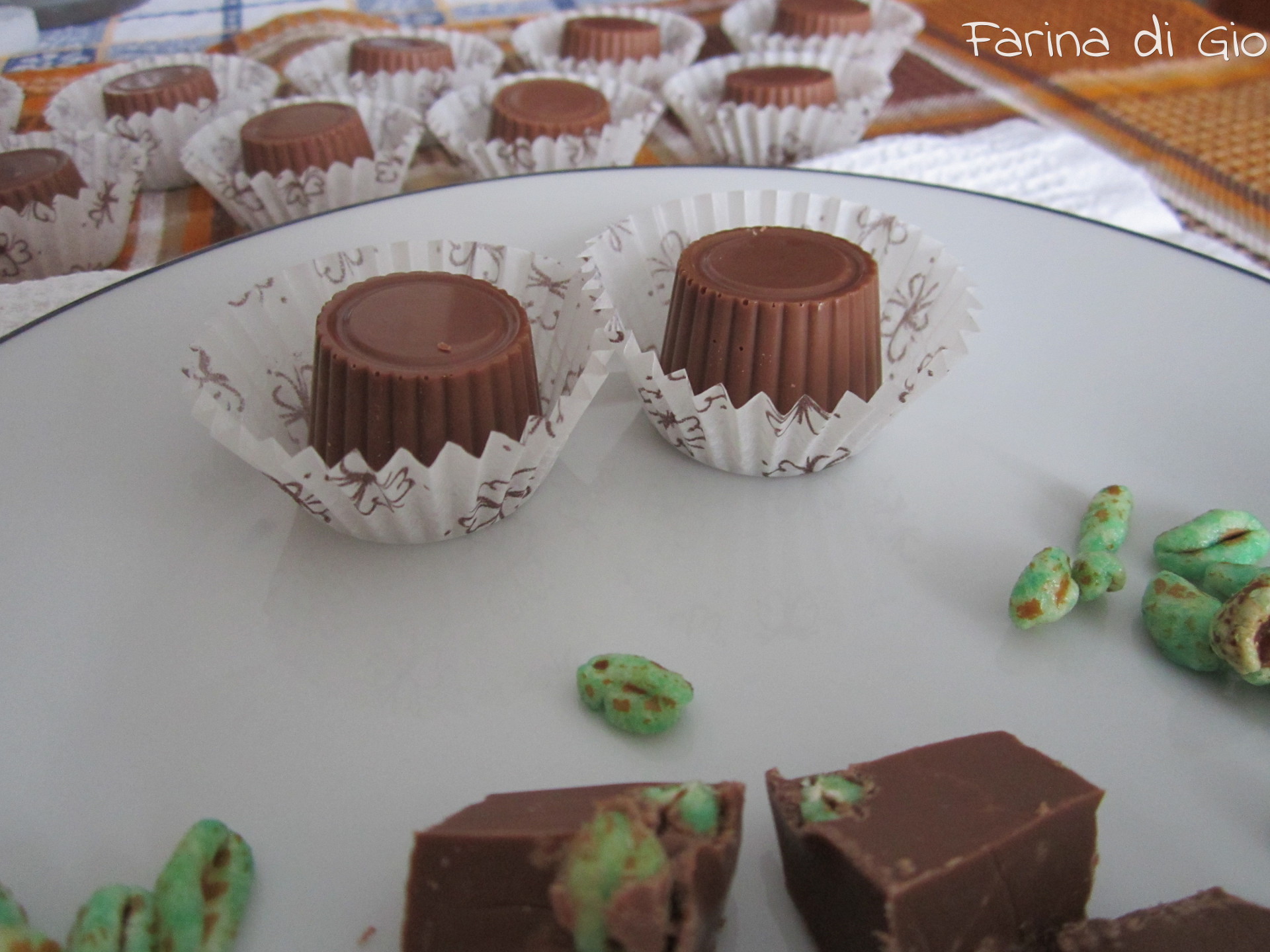 cioccolatini di farro soffiato e menta