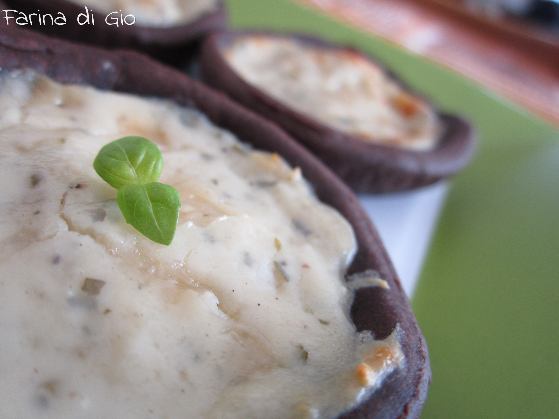 tartine salate al cacao e formaggio