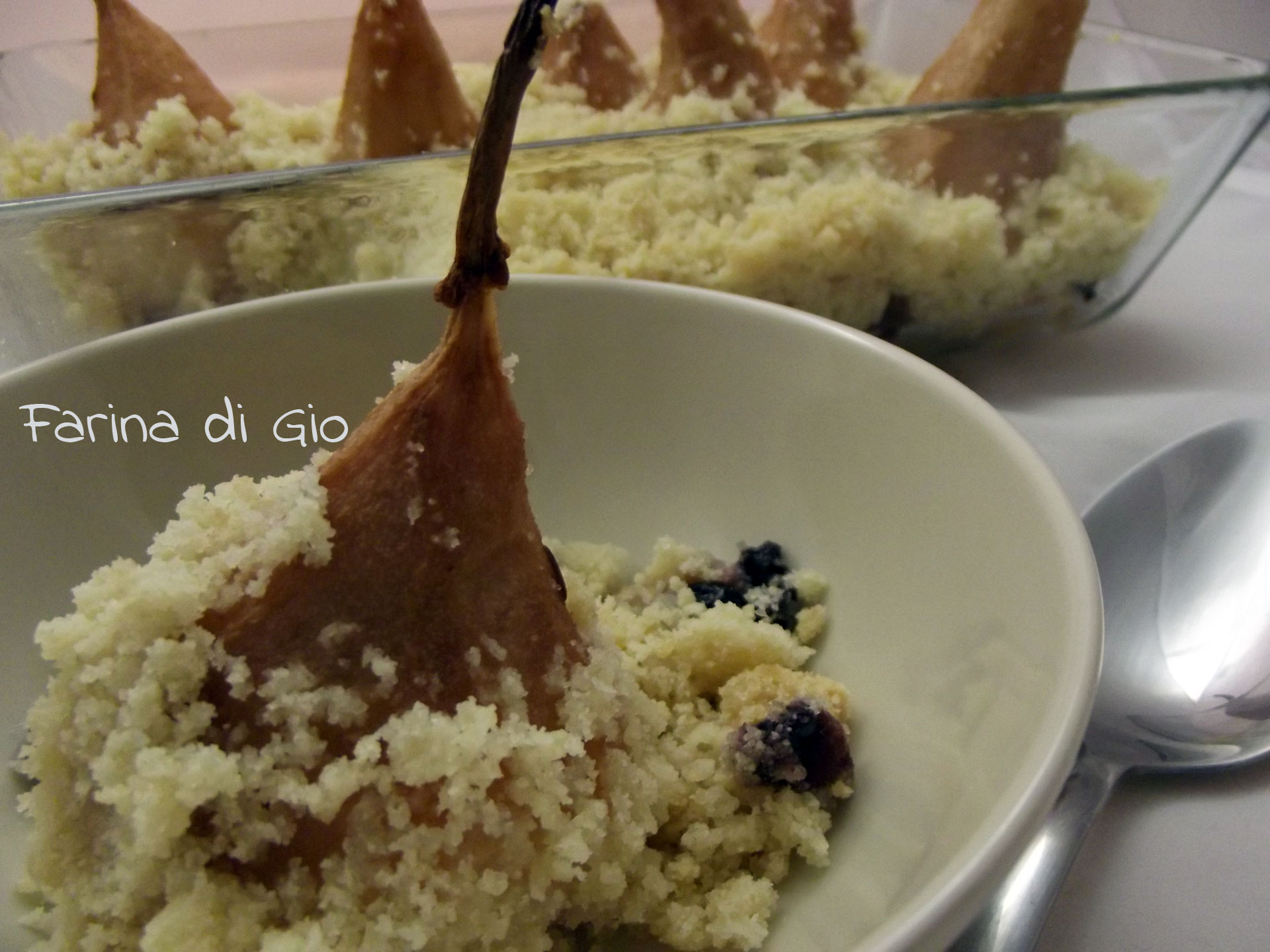 crumble pere senza glutine