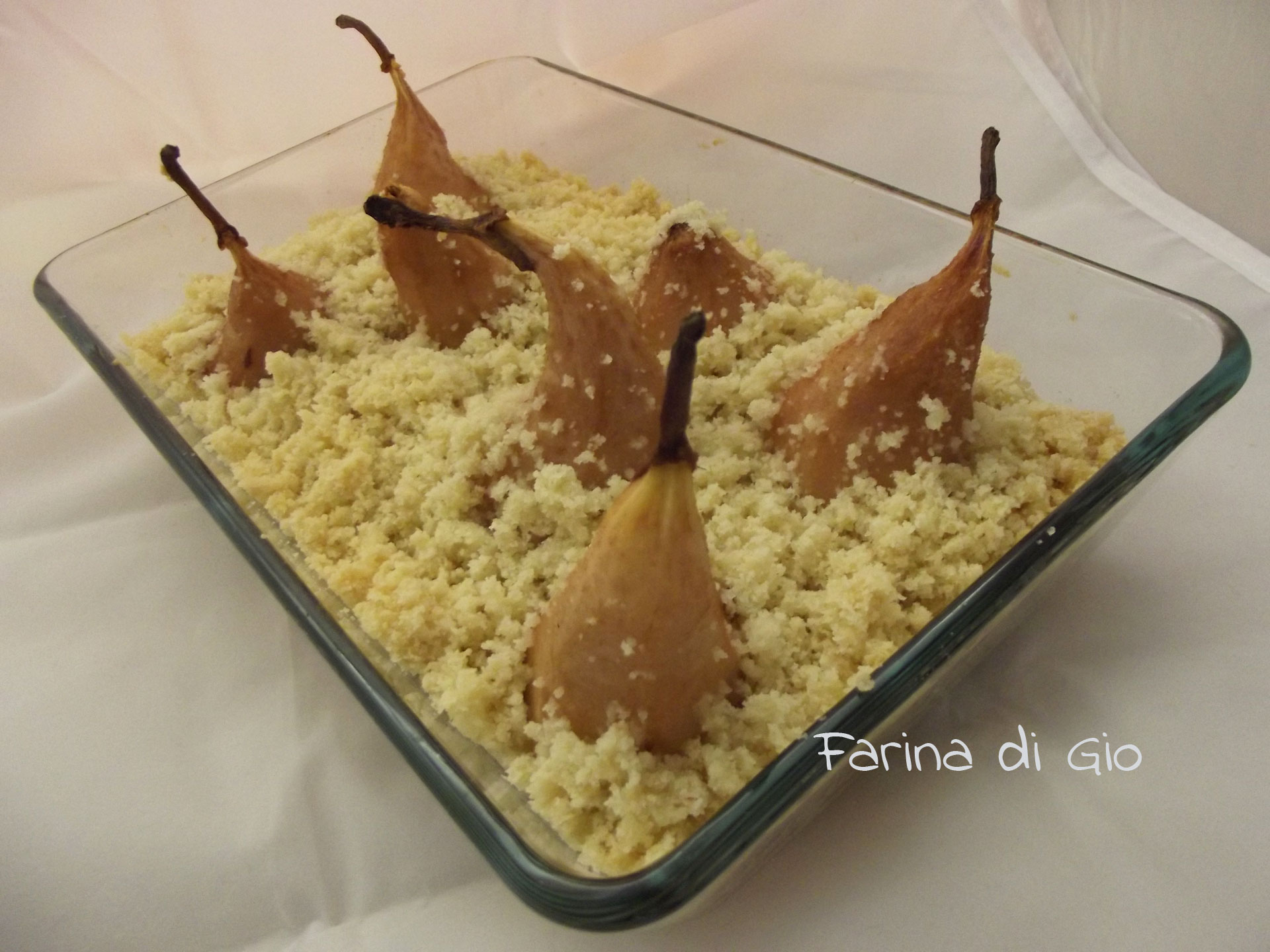 crumble pere senza glutine